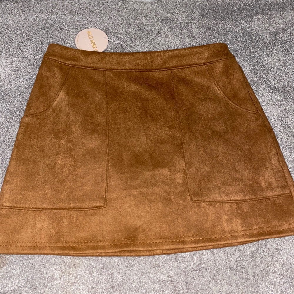 Wild honey suede skirt new with tags attached